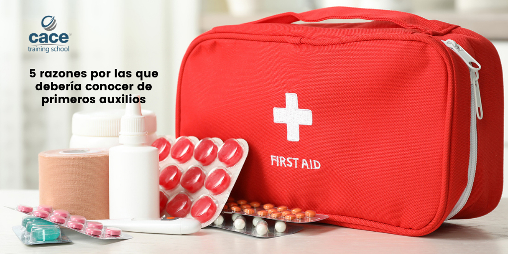 Servicio Nacional de Salud on X: ‼️⛈️🌪️ Es importante que en casa tengas  un botiquín de primeros auxilios y que hables con tus hijos de cómo actuar  en caso de la llegada